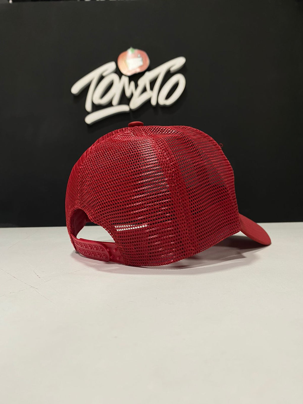 Gorra Premium Roja  con malla 2