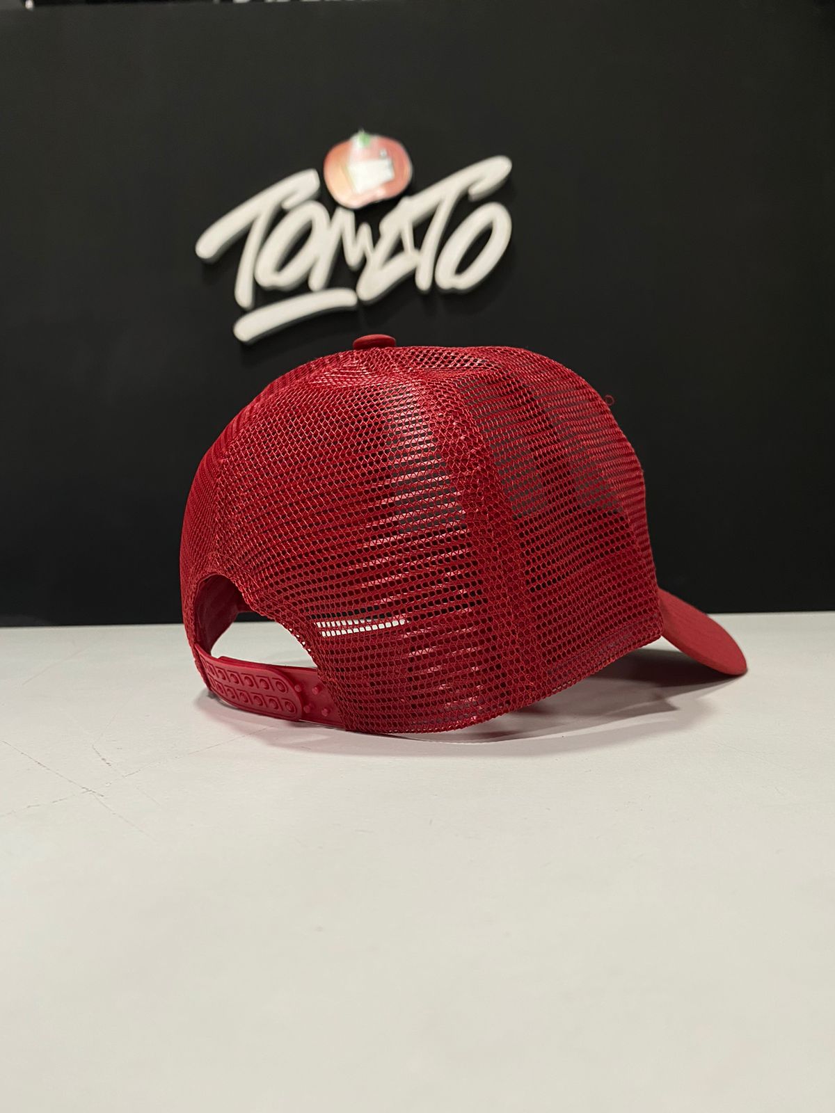 Gorra Premium Roja  con malla 2
