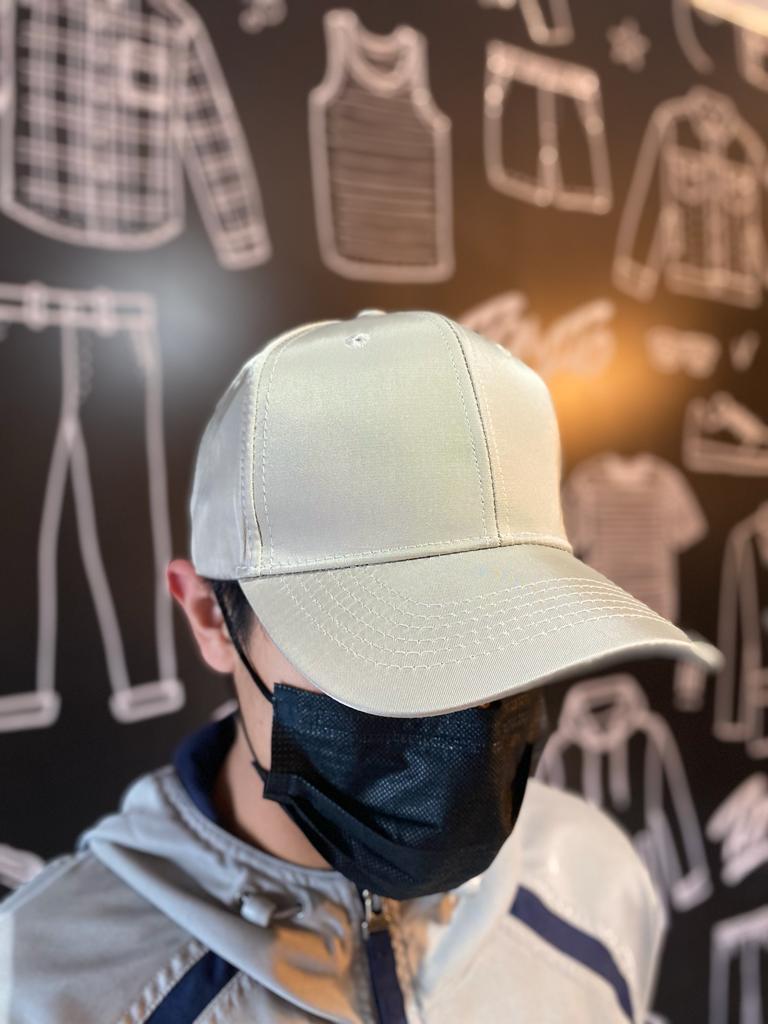 Gorra Premium Beige con líneas negras