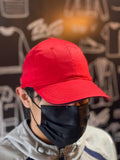 Gorra de gabardina roja ajustable